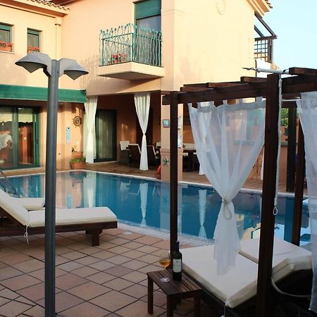 4-Seasons Pool Villa Near Meteora Tríkala Exterior foto