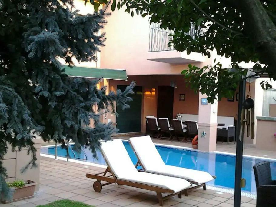 4-Seasons Pool Villa Near Meteora Tríkala Exterior foto
